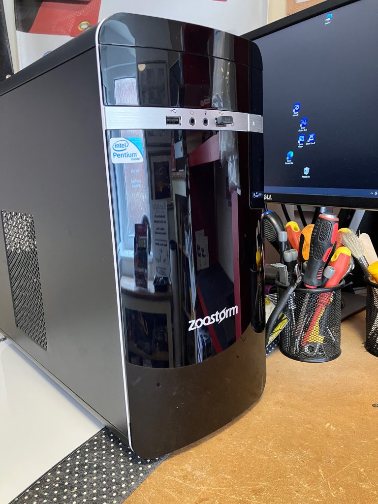 A photo of the Zoostorm PC sat on the Bluesdigital front desk, ready to be picked up,